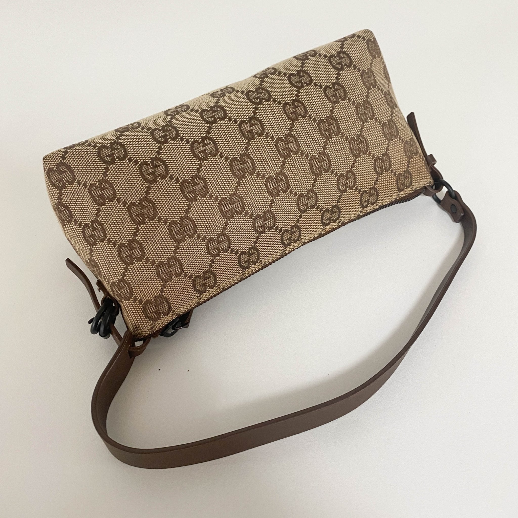 GUCCI GG Canvas Mini Pochette Pouch Bag HIVE PRELOVED